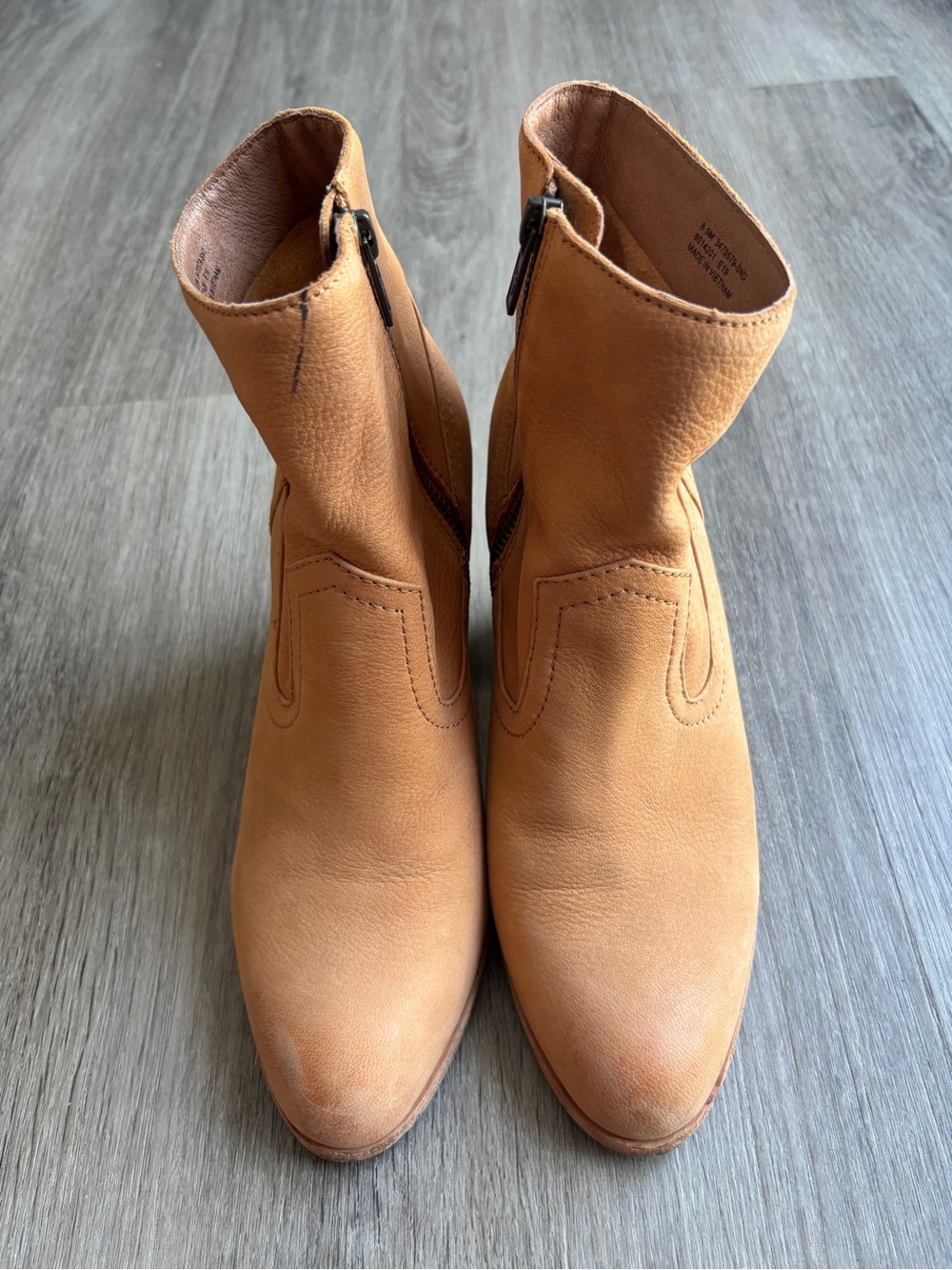 Frye Women's Essa Leather Bootie in Sand 8.5 - Picture 3 of 8